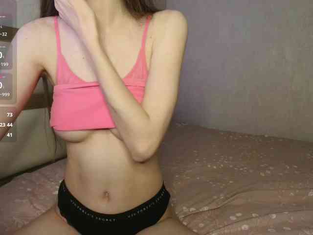 Nudeey webcam