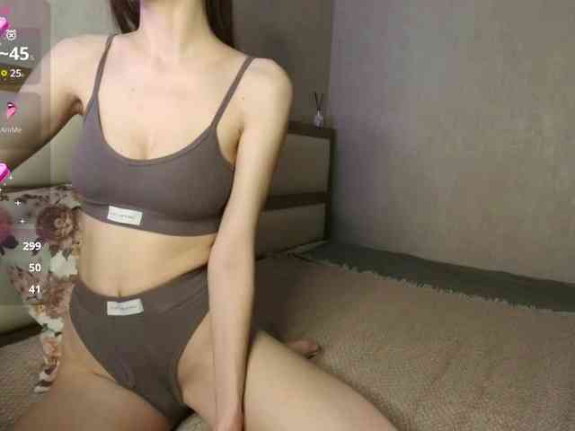Nudeey webcam