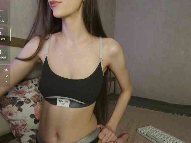 Nudeey webcam
