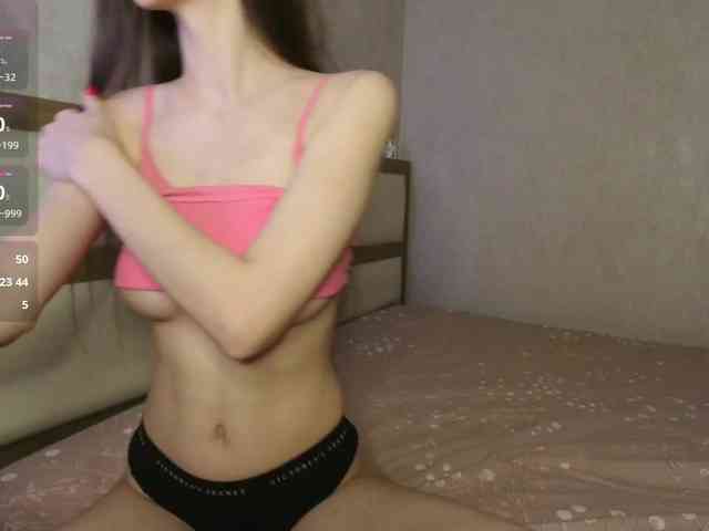Nudeey webcam