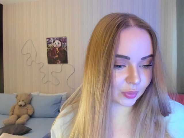  MishaLips chat room