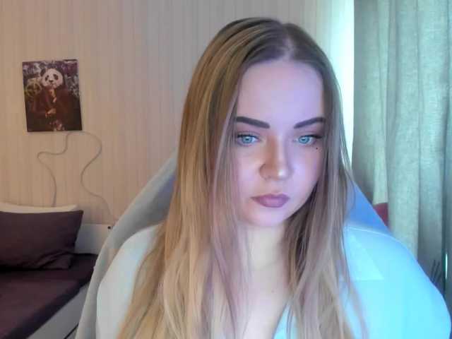  MishaLips chat room