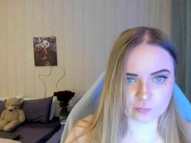 Shy_foxY webcam