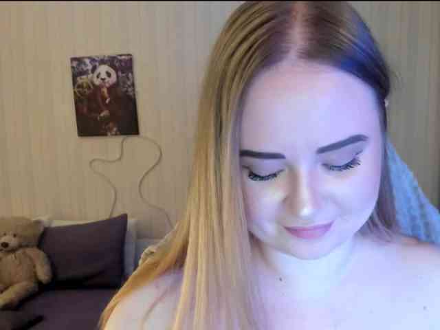 Shy_foxY webcam