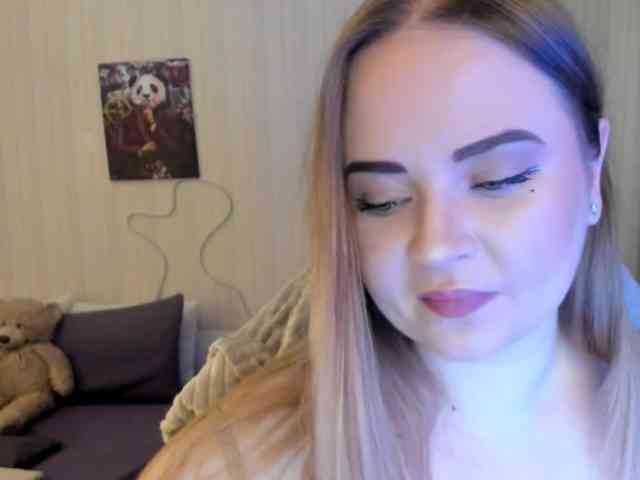 Shy_foxY webcam