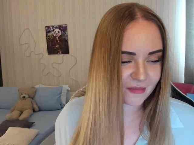 Shy_foxY webcam