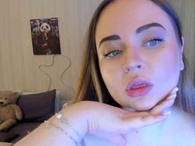 Shy_foxY webcam