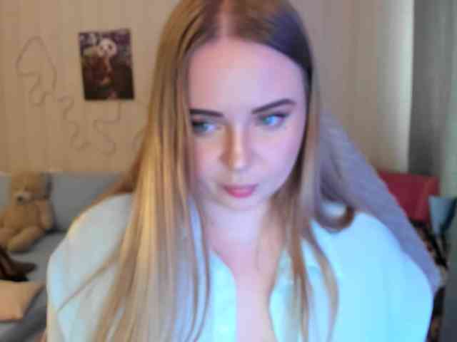 Shy_foxY webcam