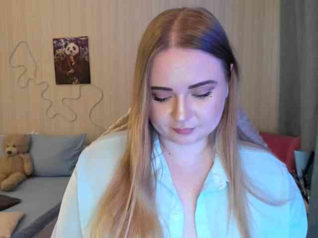 Shy_foxY webcam