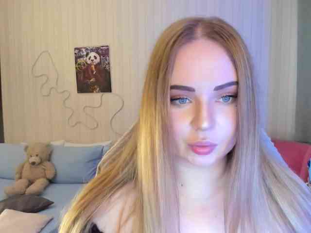 Shy_foxY webcam