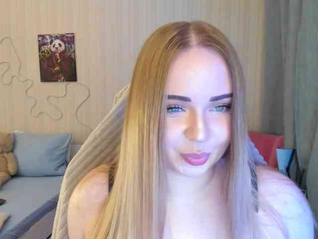 Shy_foxY webcam