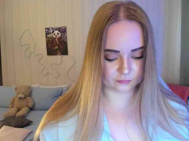 Shy_foxY webcam