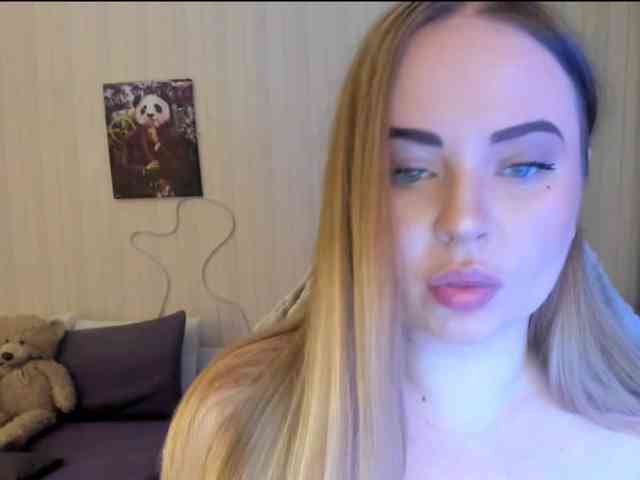Shy_foxY webcam