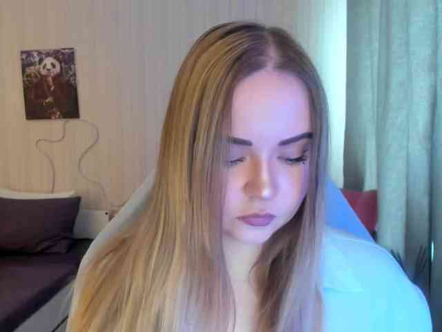 Shy_foxY webcam