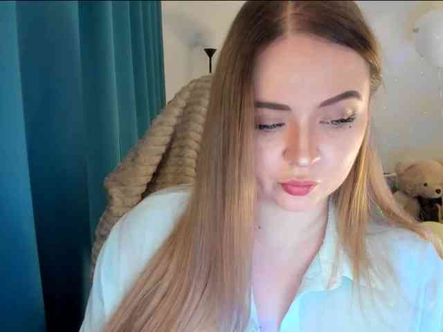 Shy_foxY webcam