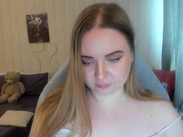 Shy_foxY webcam