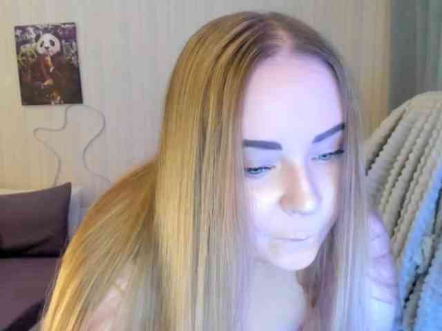 Shy_foxY webcam