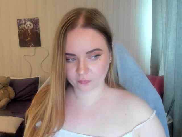 Shy_foxY webcam