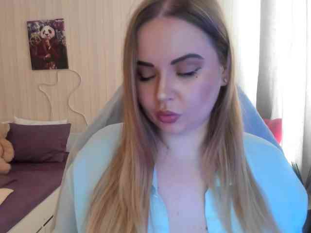 Shy_foxY webcam
