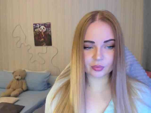 Shy_foxY webcam