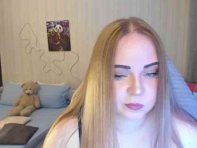 Shy_foxY webcam