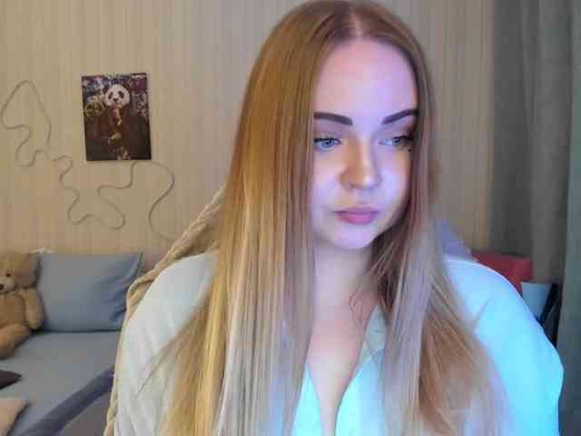 Shy_foxY webcam