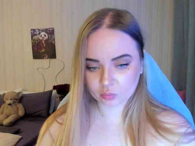 Shy_foxY webcam