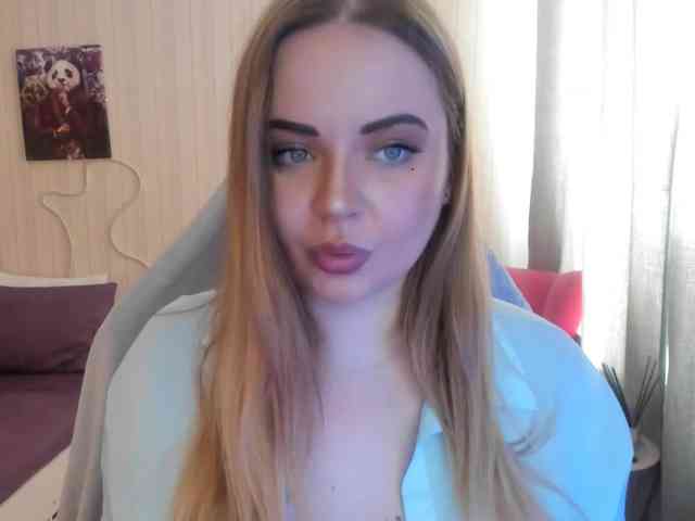 Shy_foxY webcam