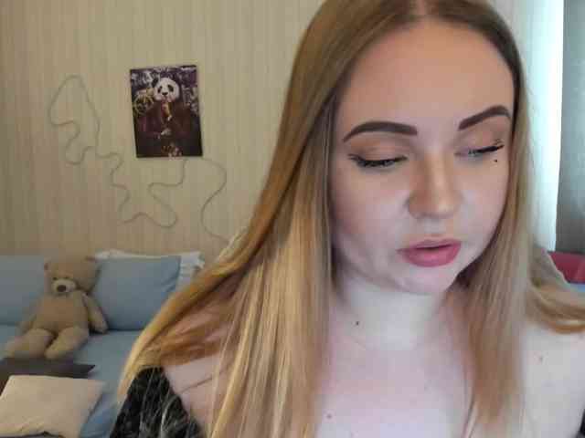 Shy_foxY webcam