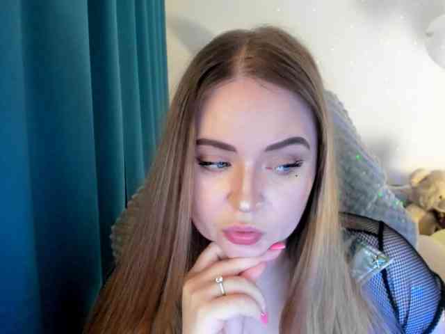 Shy_foxY webcam