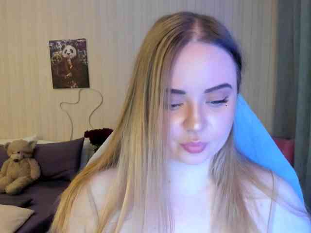 Shy_foxY webcam