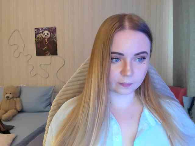 Shy_foxY webcam