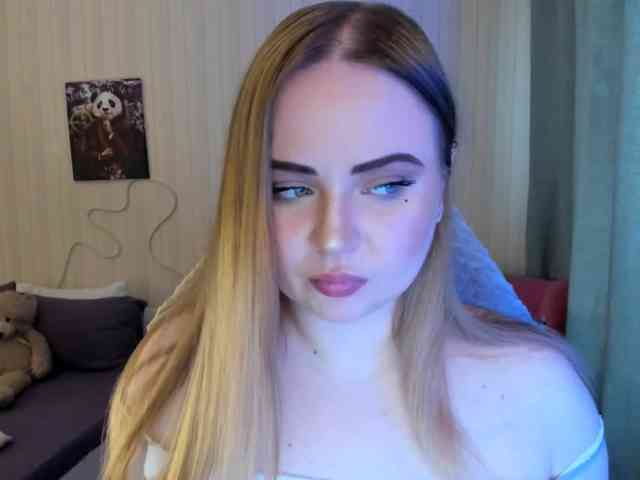 Shy_foxY webcam