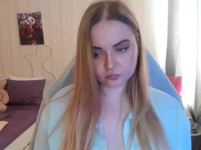 Shy_foxY webcam