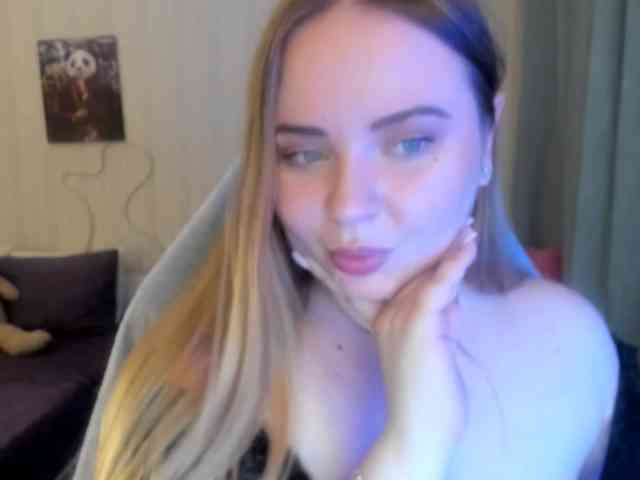 Shy_foxY webcam