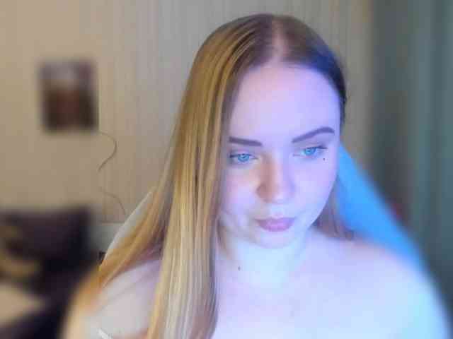 Shy_foxY webcam