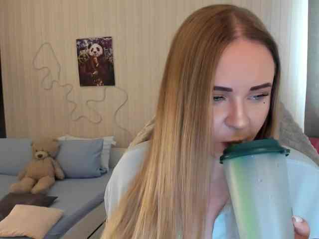 Shy_foxY webcam