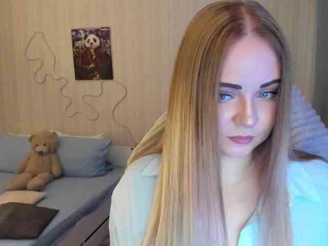 Shy_foxY webcam