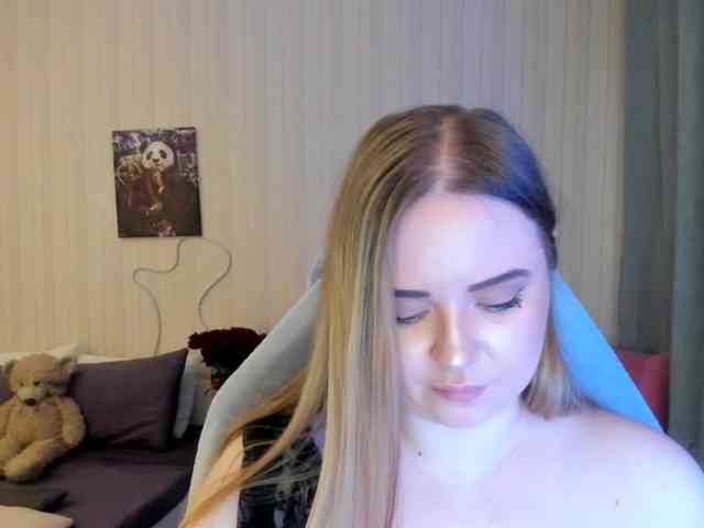 Shy_foxY webcam