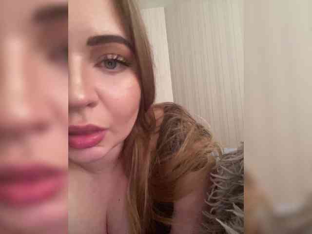 Shy_foxY webcam