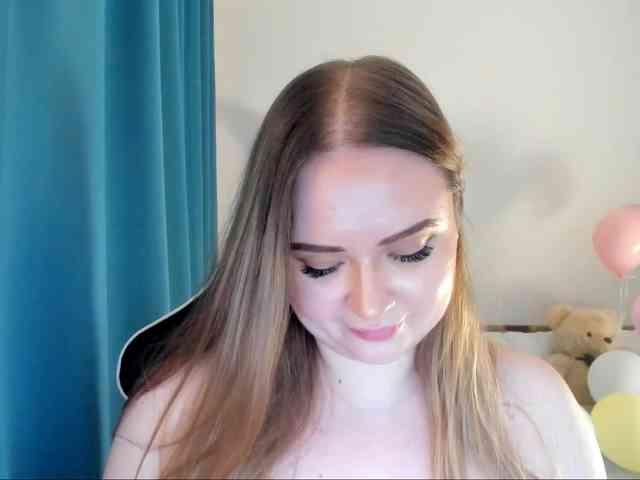 MishaLips Live Webcam on BongaCams