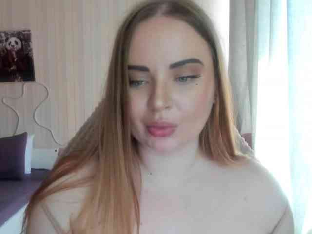 Shy_foxY webcam