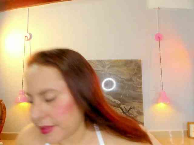 Alessia12- Alessia12-