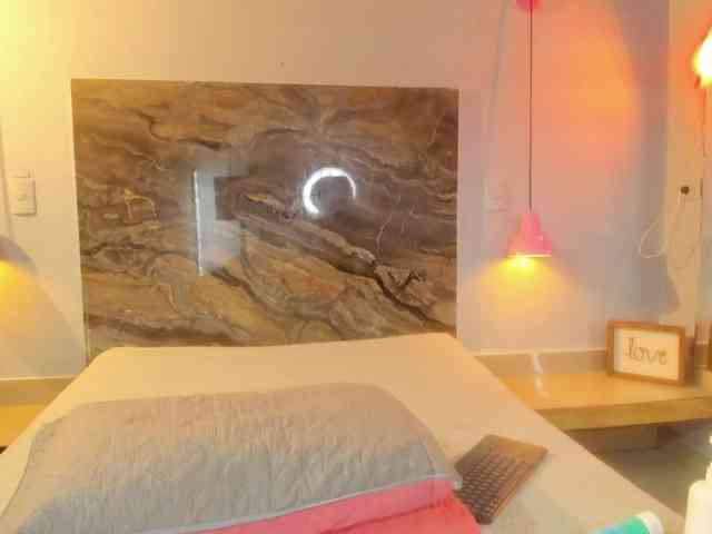 Alessia12- Alessia12-