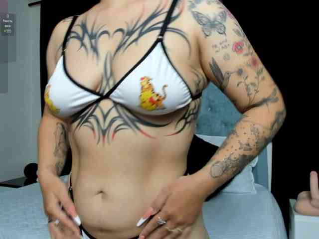 karolina-evans webcam