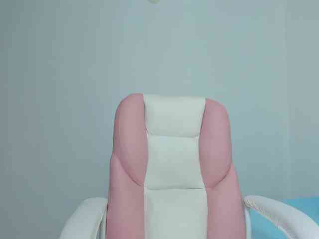 karolina-evans webcam