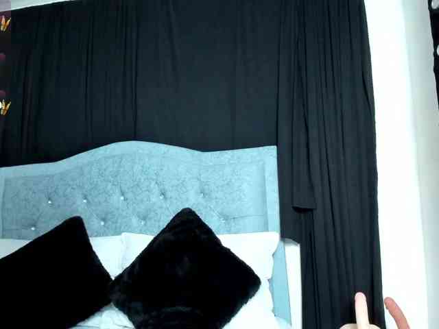 karolina-evans webcam