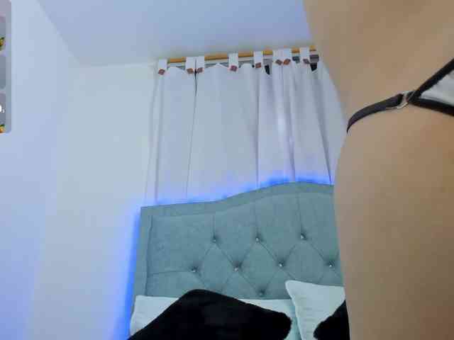 karolina-evans webcam