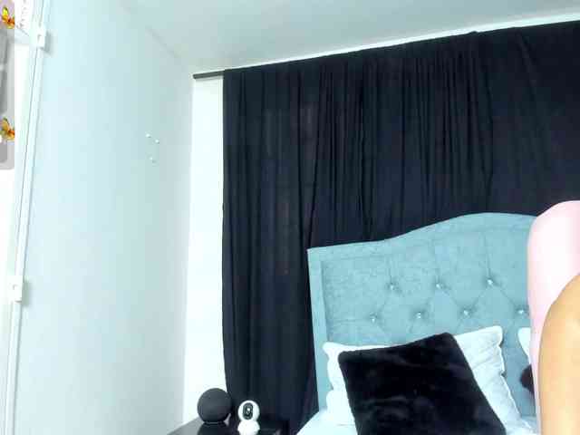 karolina-evans karolina-evans