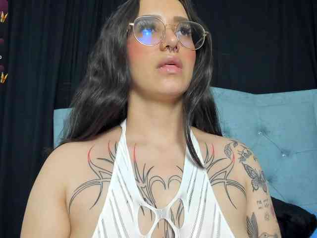 karolina-evans webcam